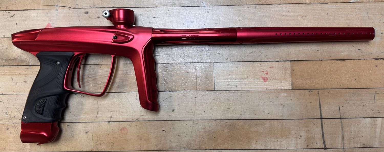 Pre-Owned Luxe TM40 - Red