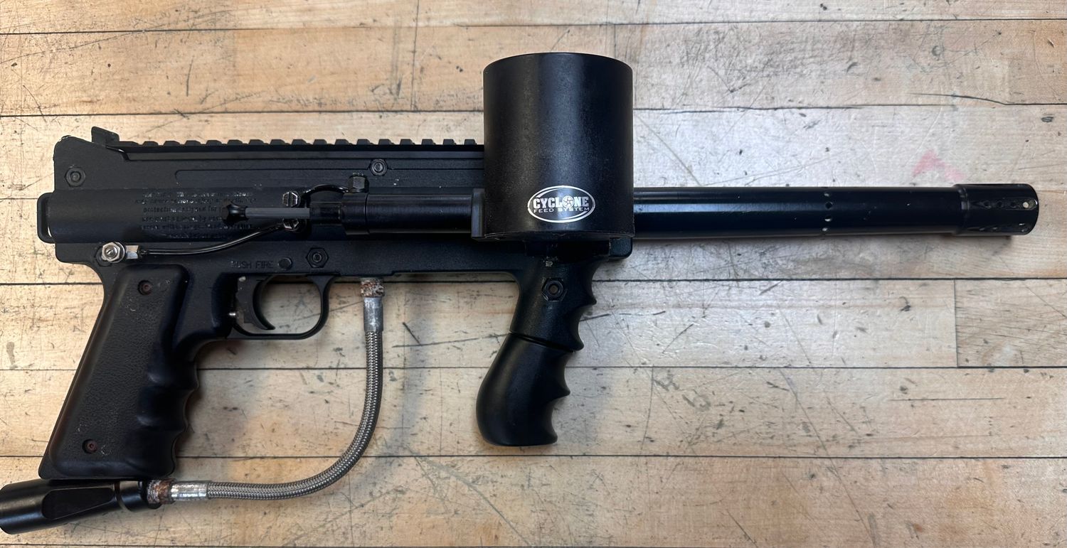 Pre Owned Tippmann 98 Platinum with response trigger and cyclone feed.