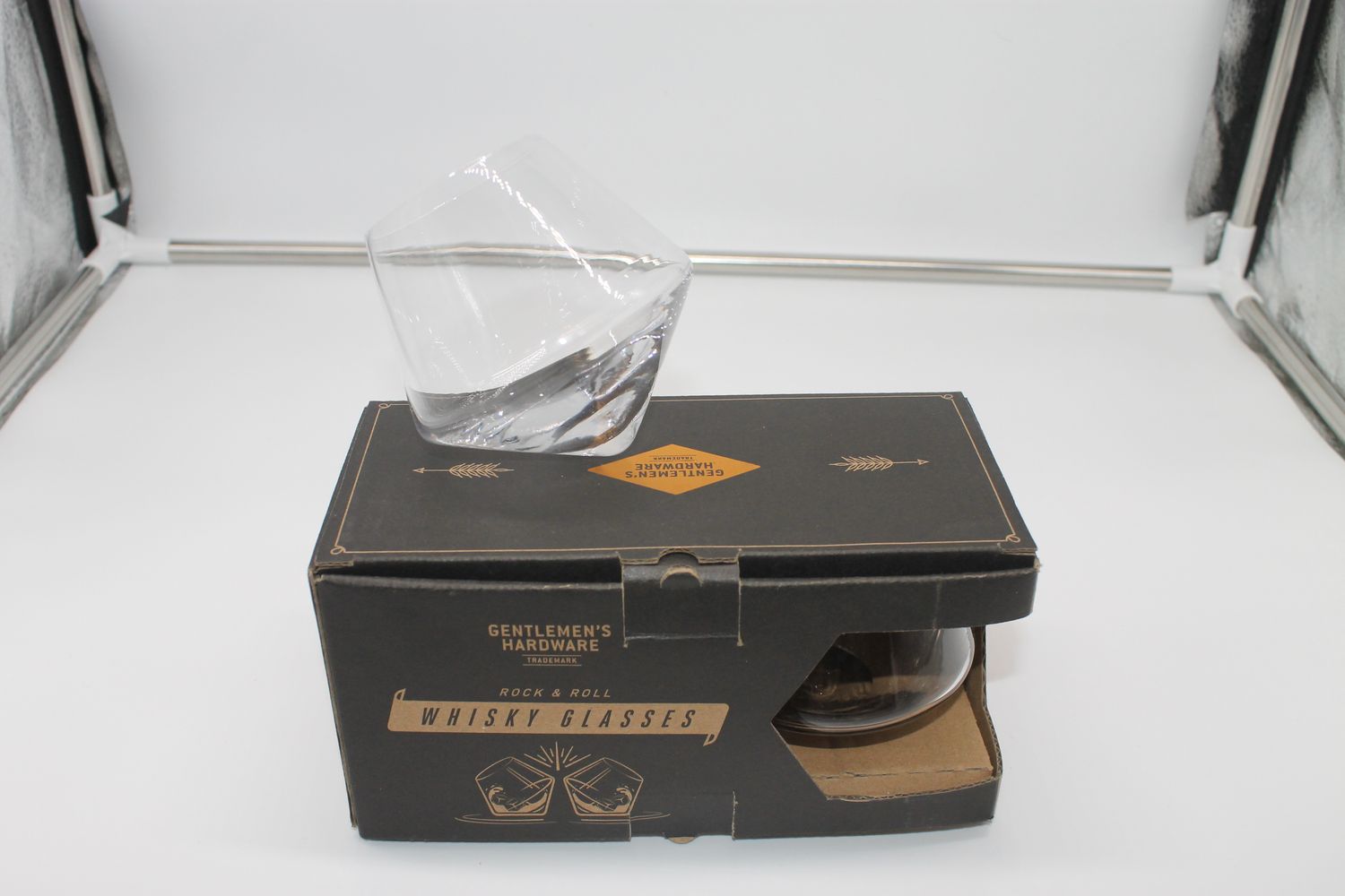 Rocking Whisky Glasses, Set of 2 Rocking Whisky Glasses, Set of 2