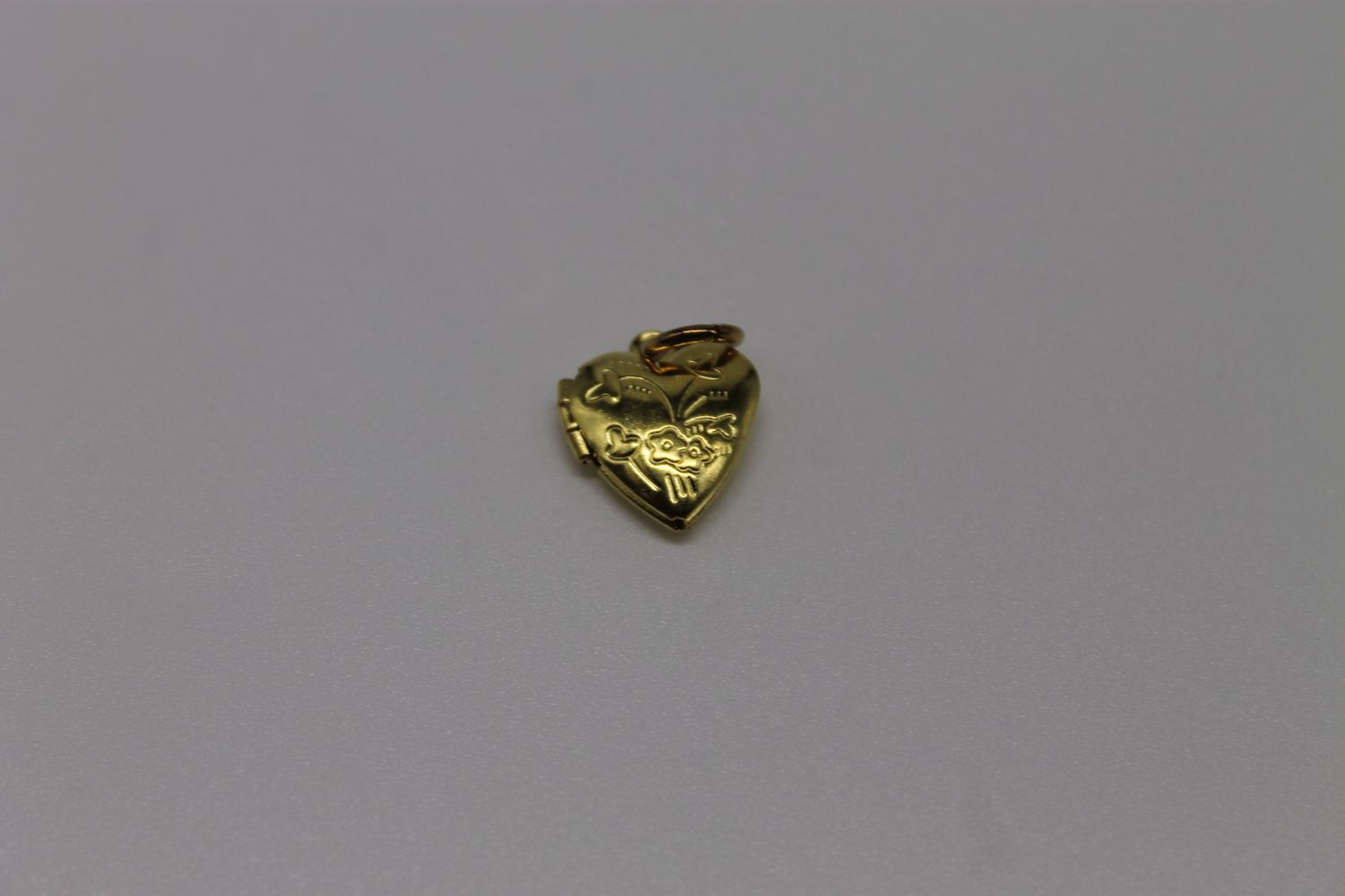 Gold Vintage Heart Locket Charm