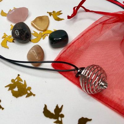 Attracting Love Crystal Set