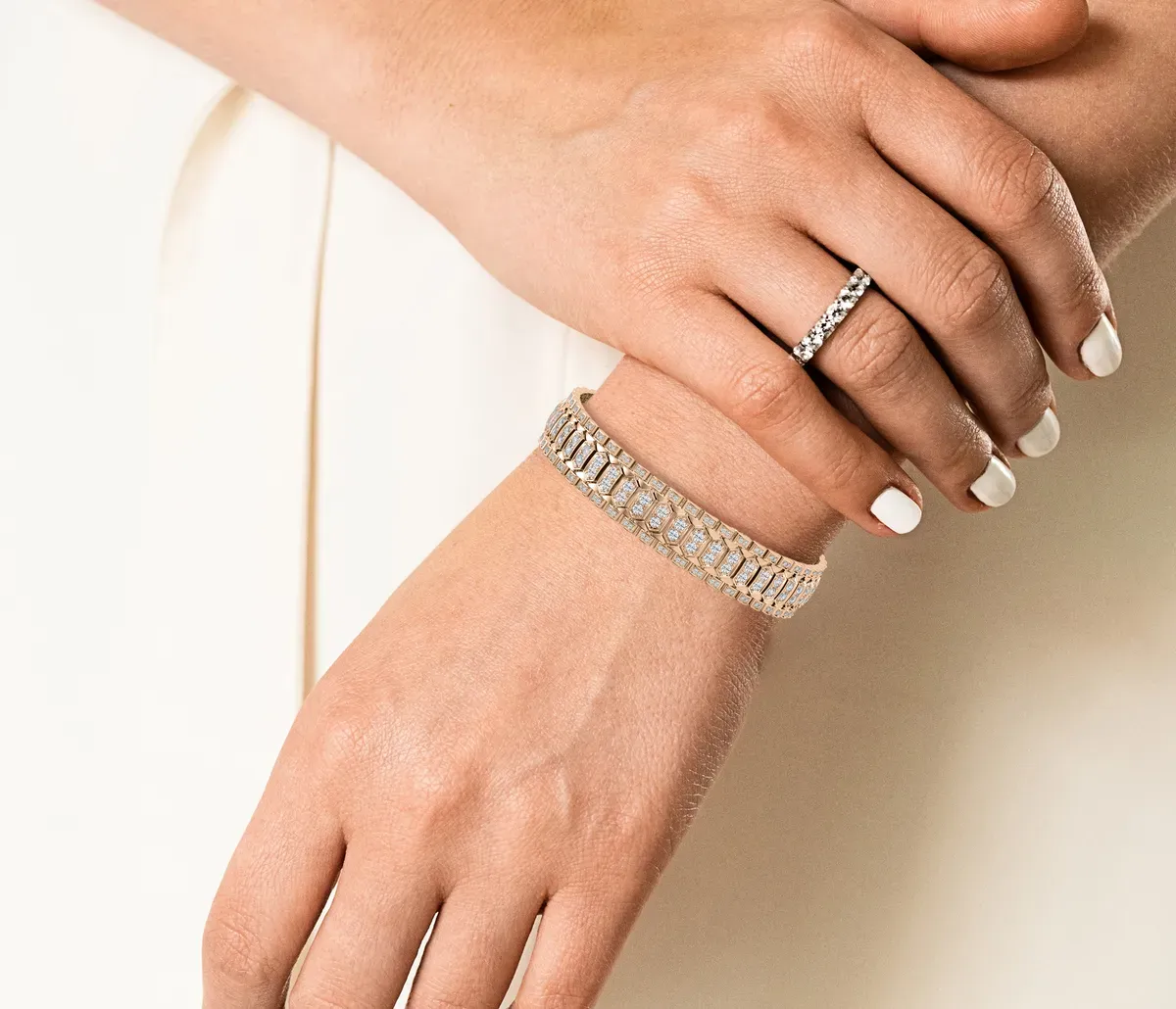 Round Diamond Classic Fashion Bracelet