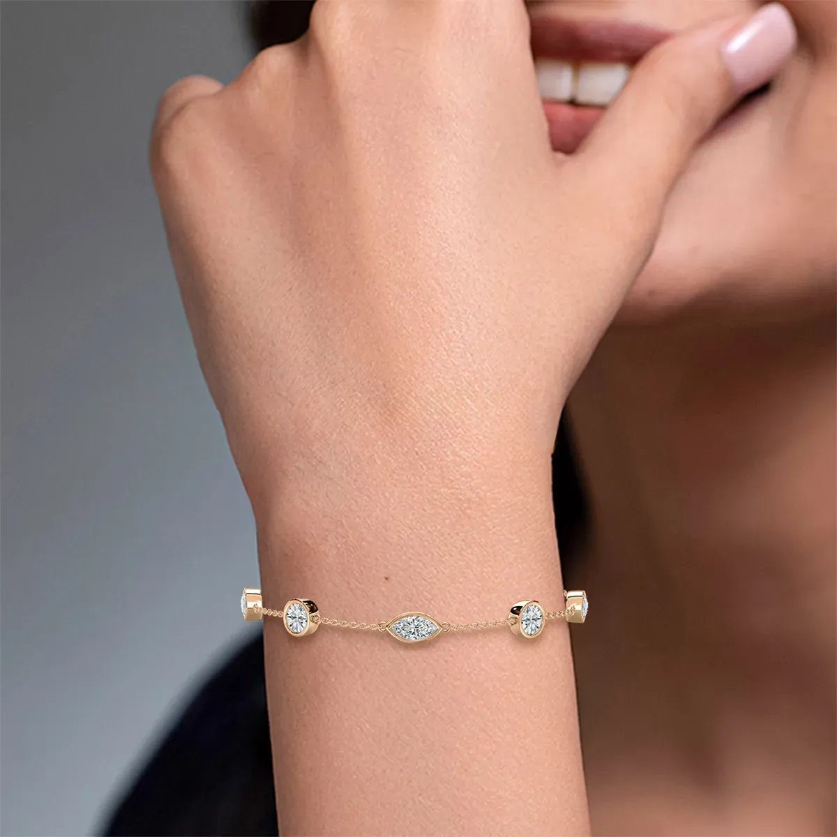 Marquise And Round Diamond Buenos Fashion Bracelet