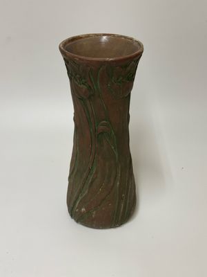Peters & Reed Moss Aztec 'Tulips' Ceramic Vase