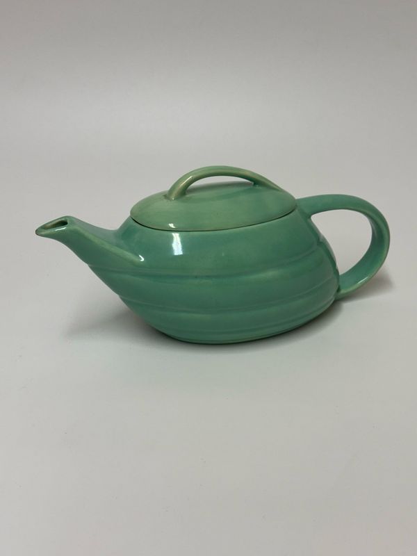 Bauer 'Aladdin' Mid Century Teapot