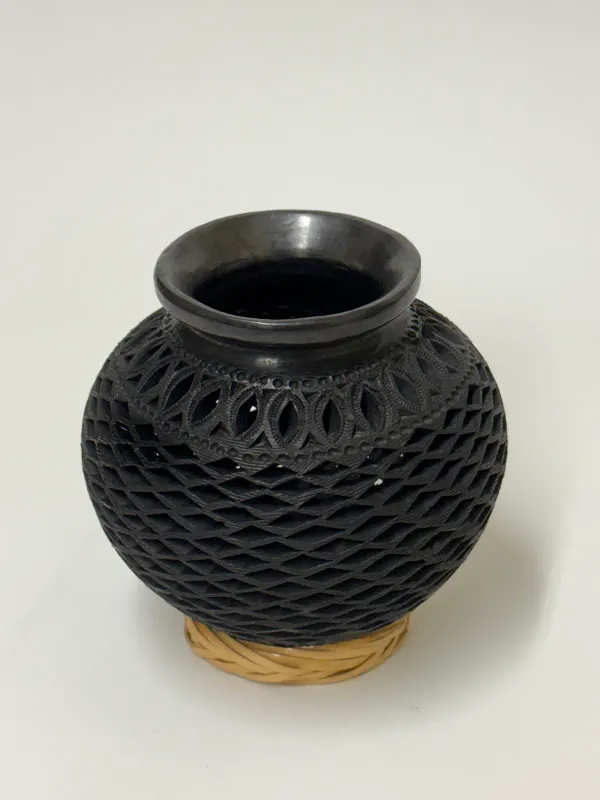 Oaxaca Black Clay Lattice Vessel