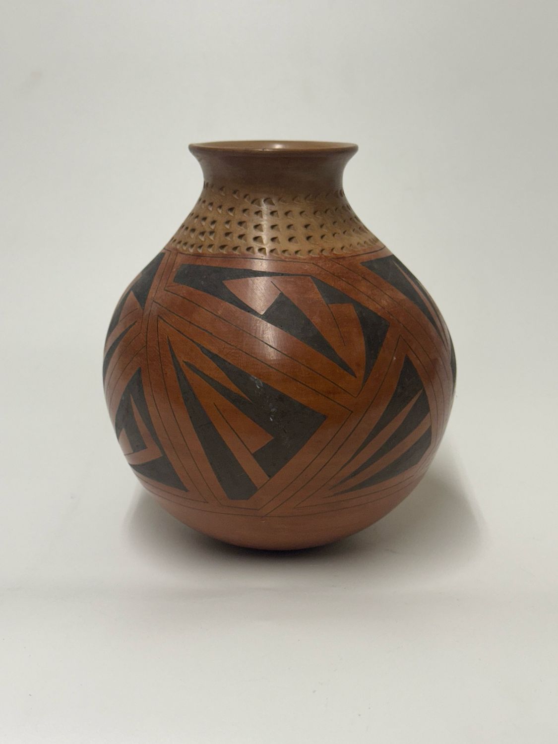 Mexican Mata Ortiz Pottery Vase