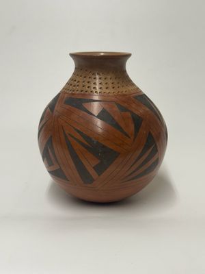 Mexican Mata Ortiz Pottery Vase