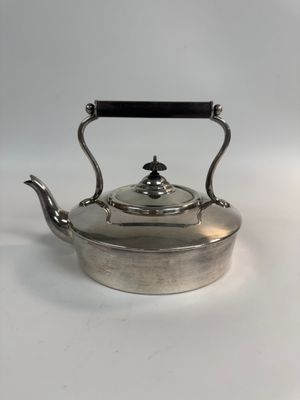 Antique Edwardian Hukin &amp; Heath Silverplated Tea Pot