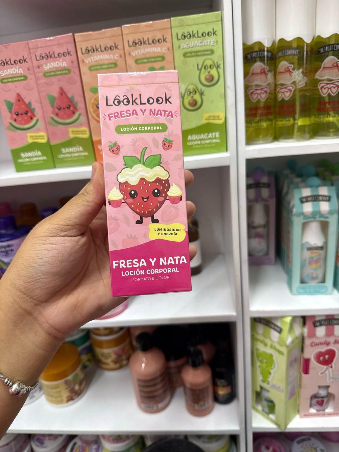Look loción corporal , fresa y nata