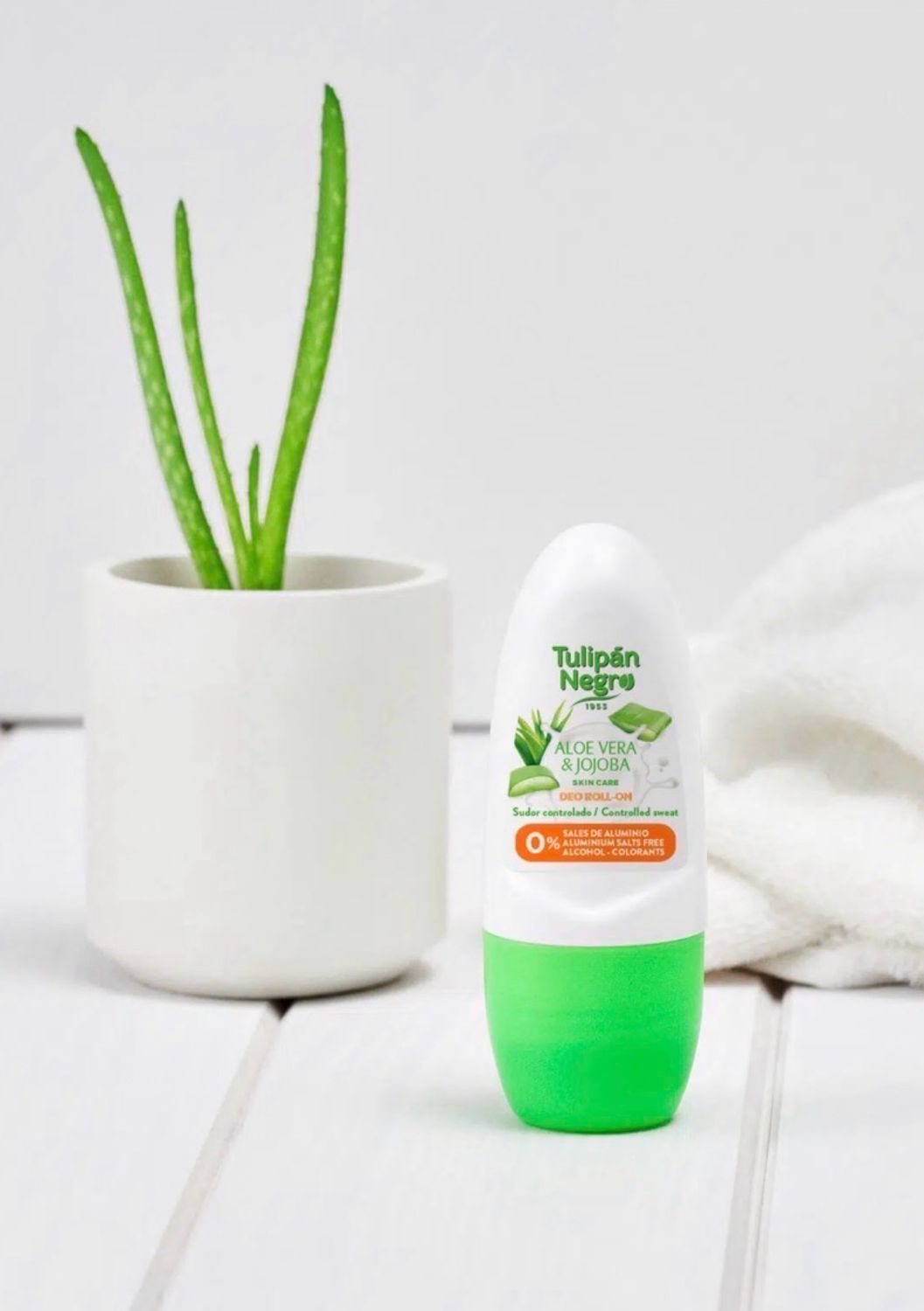 Desodorante Tulipán Negro Deo Roll on Aloe Vera y Jojoba 50 ml