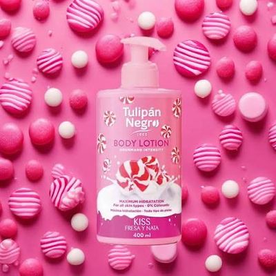 BODY LOTION TULIPAN NEGRO - FRESA Y NATA 400 ML