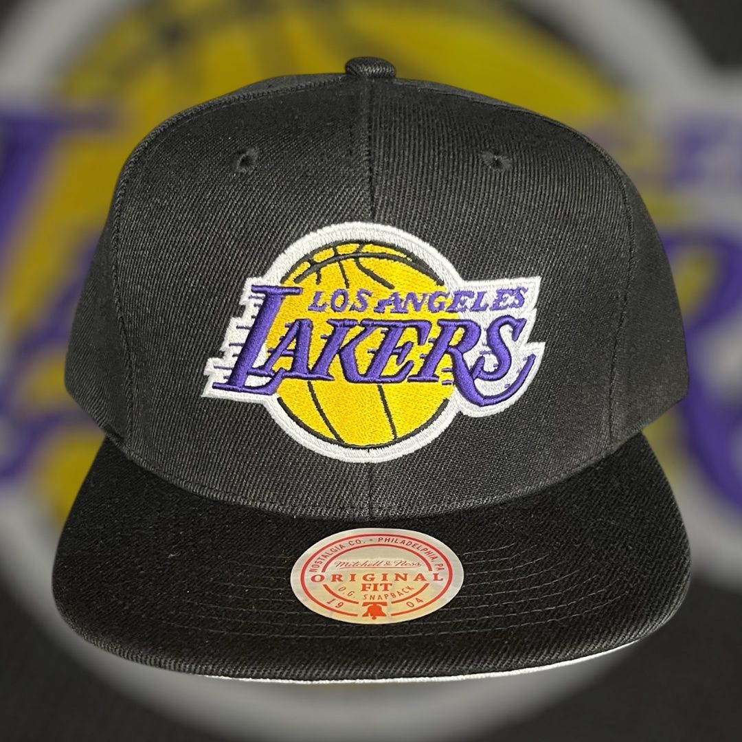 M&amp;N Lakers Snap
