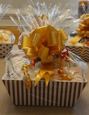 GIFT BASKET