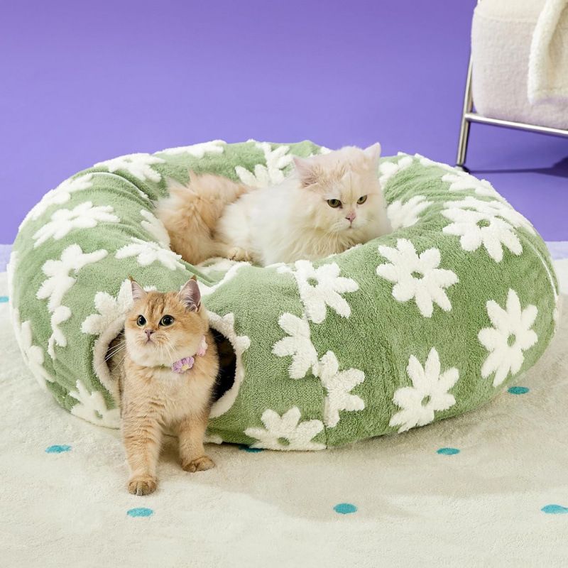 2-in-1 Cat Tunnel Bed Green Daisy 80cm - Plush Donut Pet Cave &amp; Play Tube - Detachable Washable Cushion &amp; Interactive Hanging Toy for Indoor Cats