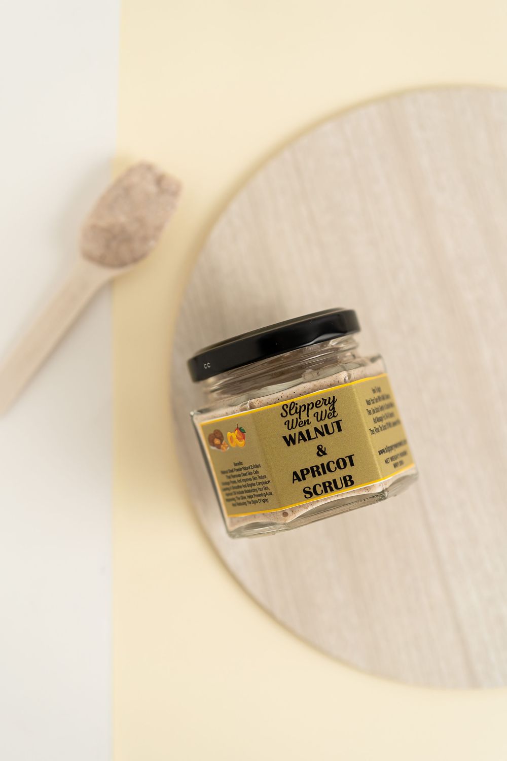 Walnut &amp; Apricot Scrub