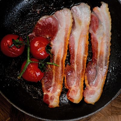Dry Cured Rindless Streaky Bacon