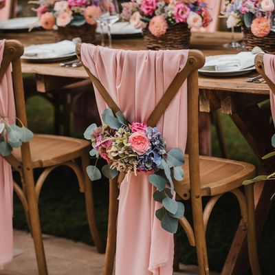 Table Chair Ties