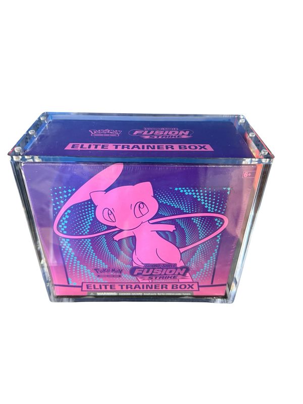 Fusion Strike etb (With free case) Fusion Strike etb (With free case)