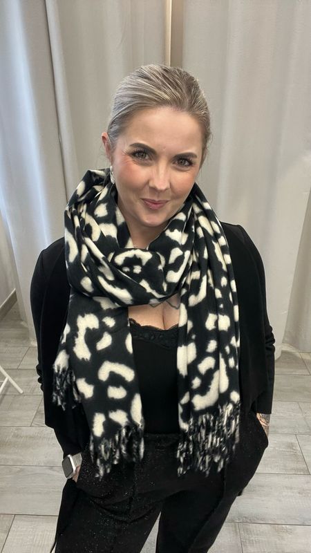 Leo Schal - Schwarz mit Creme