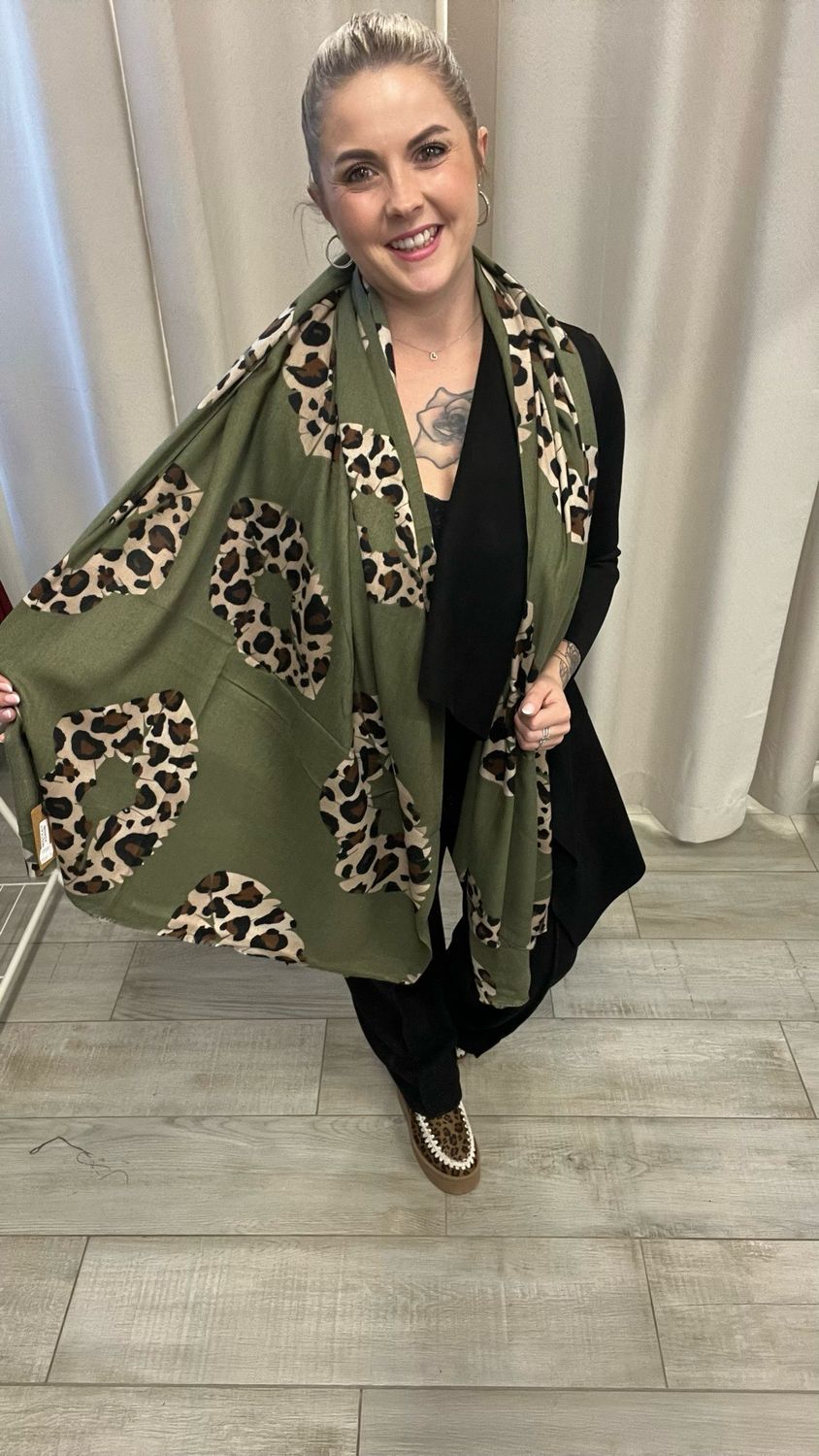 Schal kussi Leoprint Khaki