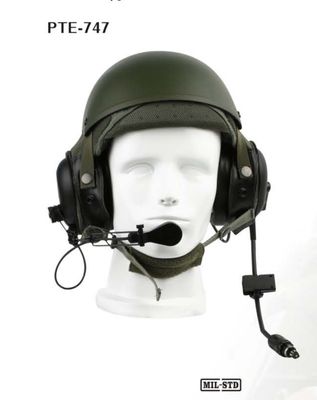 GECKO DH-132 Zestaw słuchawkowy Hełm DH-132 został zaprojektowany specjalnie do użytku przez personel obsługujący wojskowe pojazdy opancerzone.