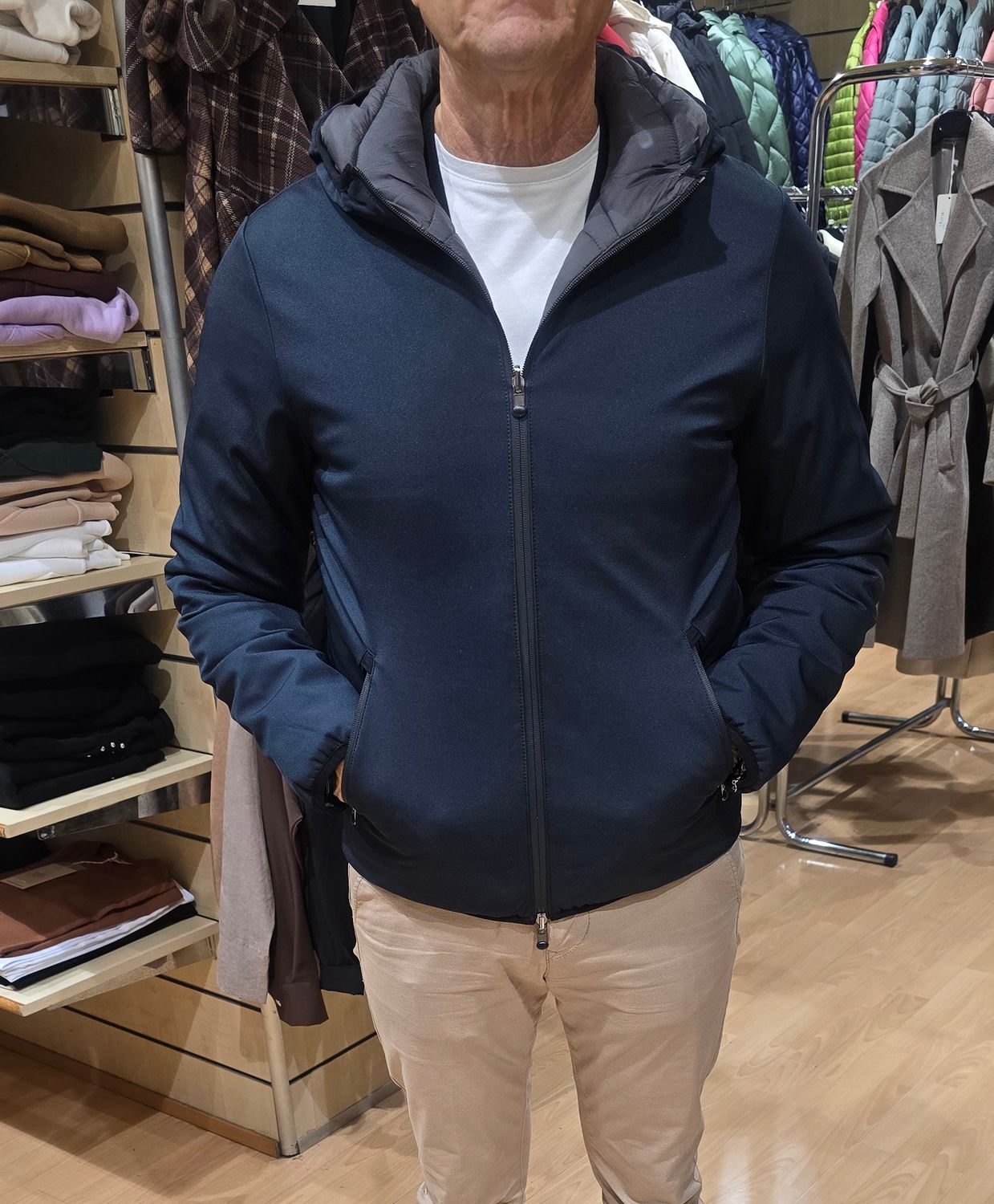 GIUBBOTTO IMBOTTITO IMPERMEABILE DOUBLE FACE CON CAPPUCCIO NON REMOVIBILE