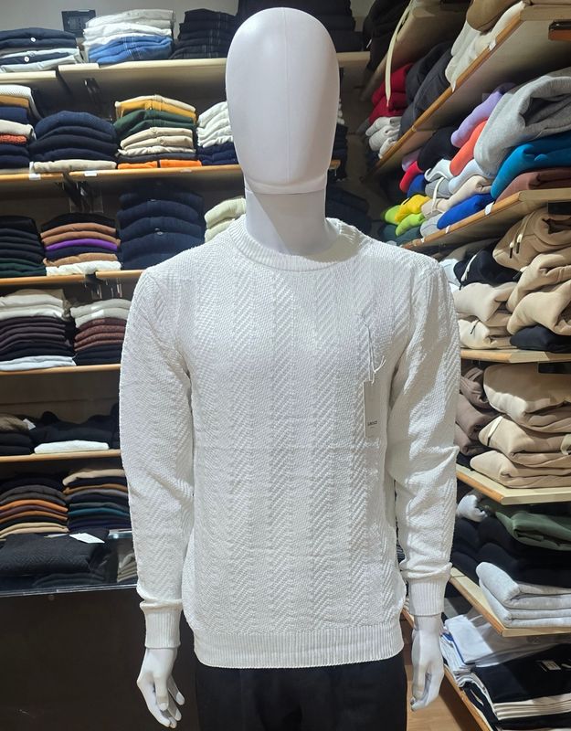 MAGLIONE GIROCOLLO - LAVORAZIONE A SPINA DI PESCE