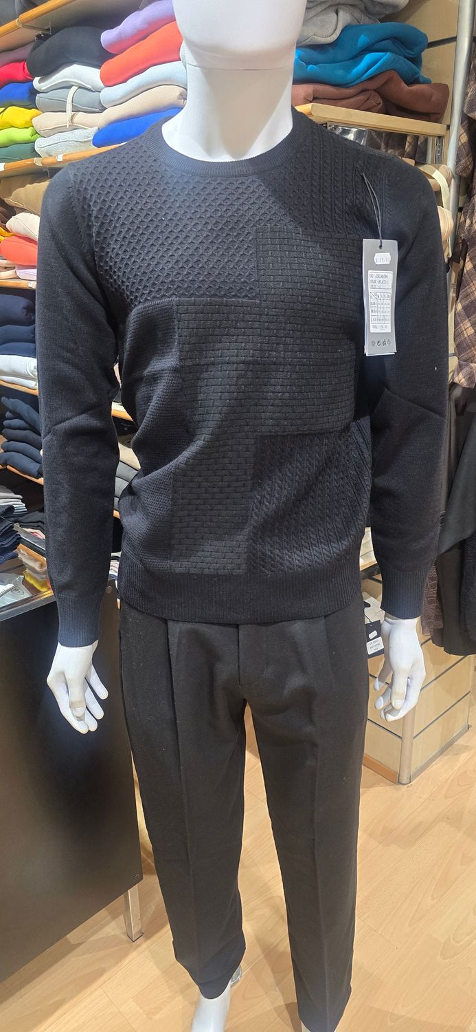 MAGLIONE GIROCOLLO IN LANA RASATA – LAVORAZIONE MISTA