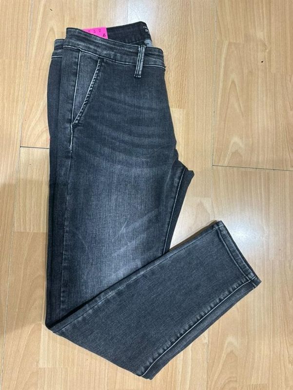 JEANS CAPRI FIT - TASCHE A FILO ( GREY WASHED  )