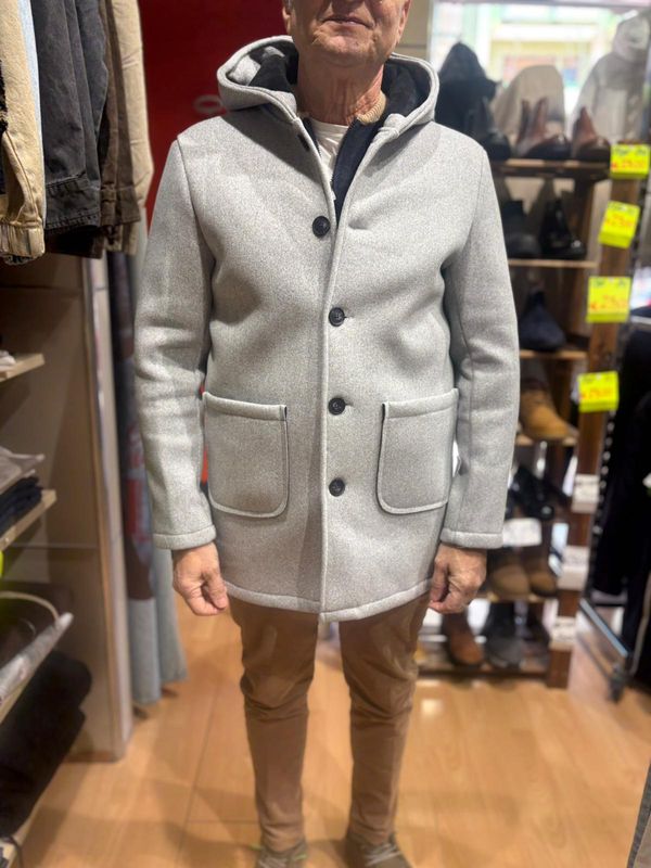 MONTGOMERY IN PANNO CON CAPPUCCIO – STILE ESSENZIALE