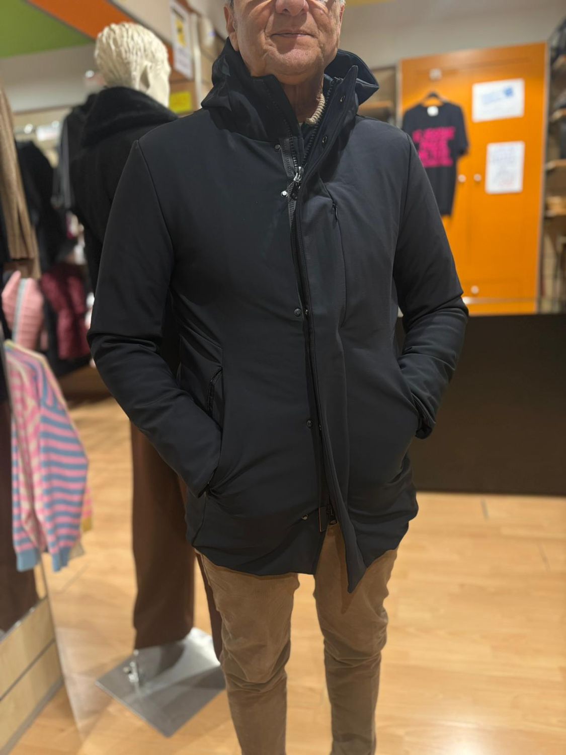 GIUBBOTTO LUNGO IMPERMEABILIZZATO – CITY ESSENTIAL