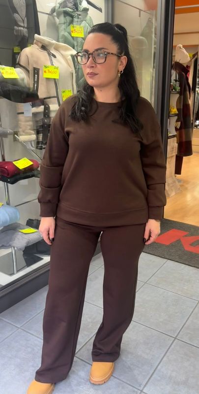 COMPLETO TUTA FELPATA ELASTICIZZATA – COMFORT CHIC