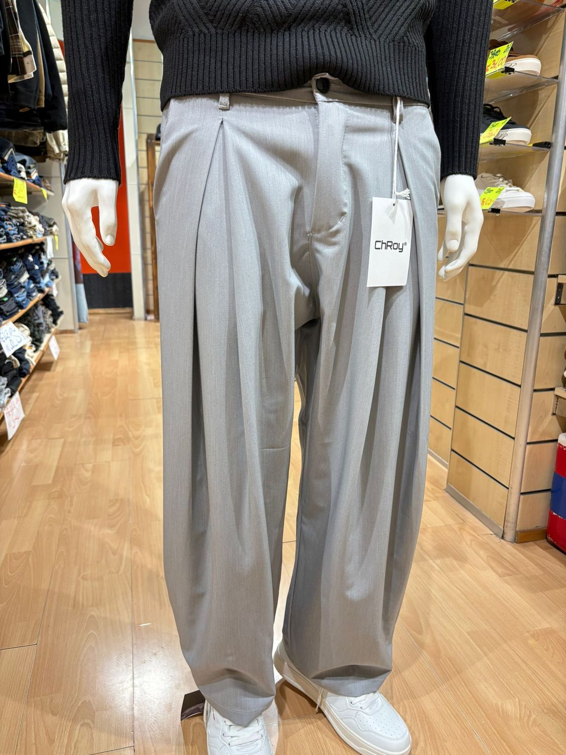 PANTALONE BAGGY – TESSUTO PRIMAVERILE