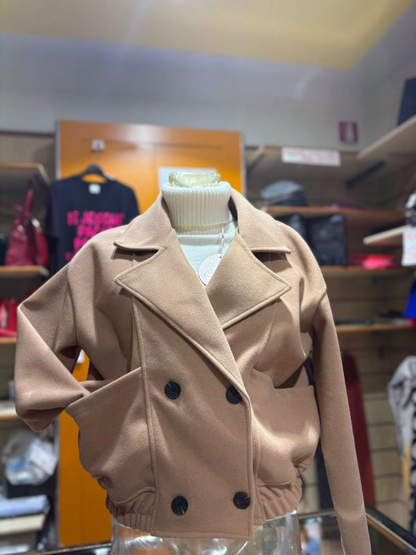 GIUBBINO CORTO IN PANNO — MUST HAVE ELEGANTE