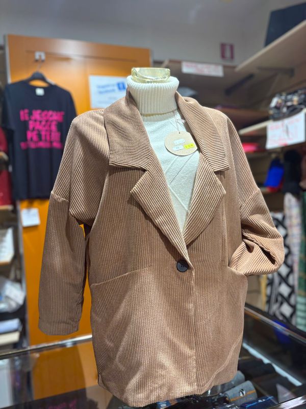 GIACCA IN VELLUTO A COSTE — TRENDY SOFISTICATO