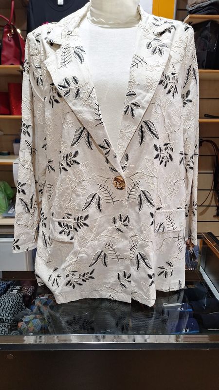 GIACCA OVERSIZE - RICAMI IN RILIEVO