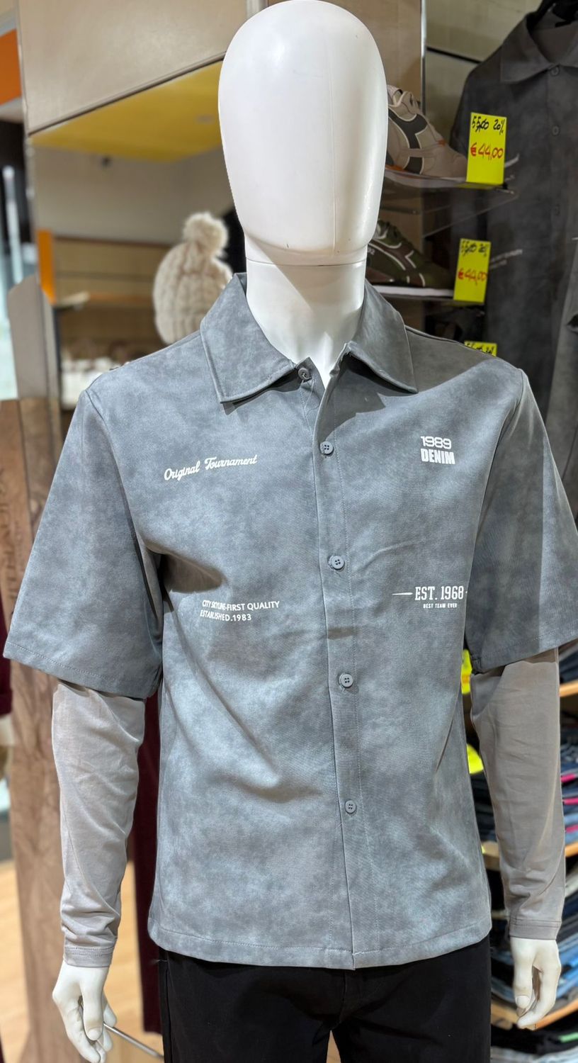 CAMICIA UOMO OVER SIZE CON LOGHI