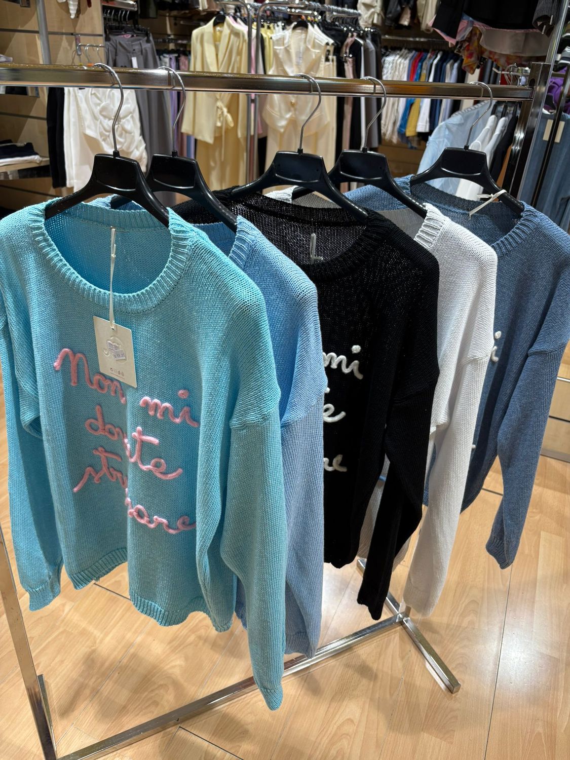 MAGLIA IN FILO DI COTONE CON SCRITTA “NON MI DOVETE STRESSARE”