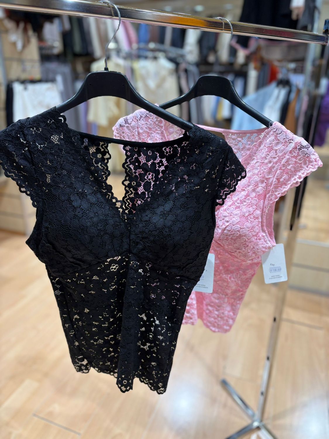 TOP SPALLA LARGA IN PIZZO