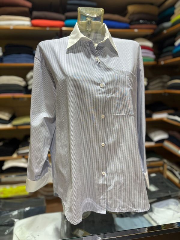 CAMICIA RIGATA IN COTONE CON DETTAGLlO COLLO A CONTRASTO