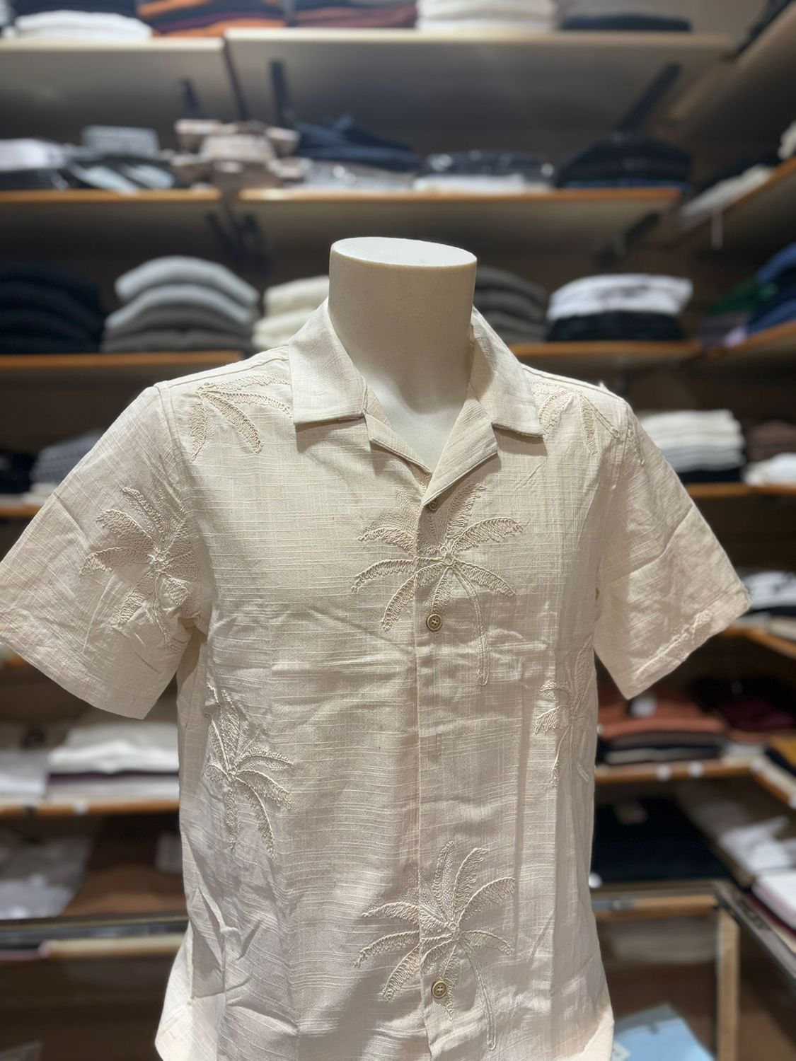 CAMICIA UOMO MEZZA MANICA IN LINO CON RICAMI