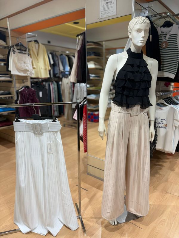 PANTALONE PALAZZO GESSATO VITA ALTA CON CINTURONE