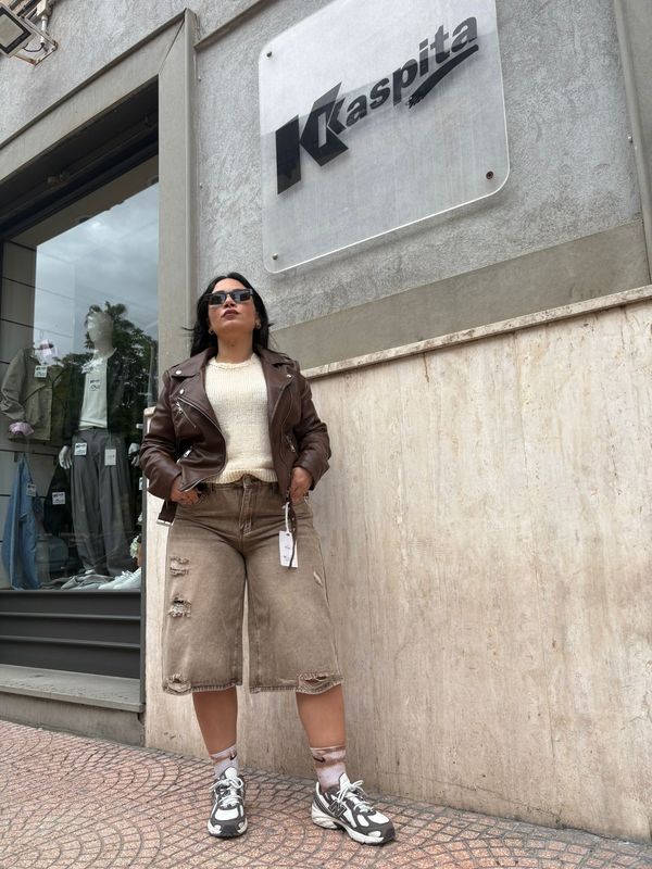 BERMUDA JEANS BAGGY CON STRAPPI