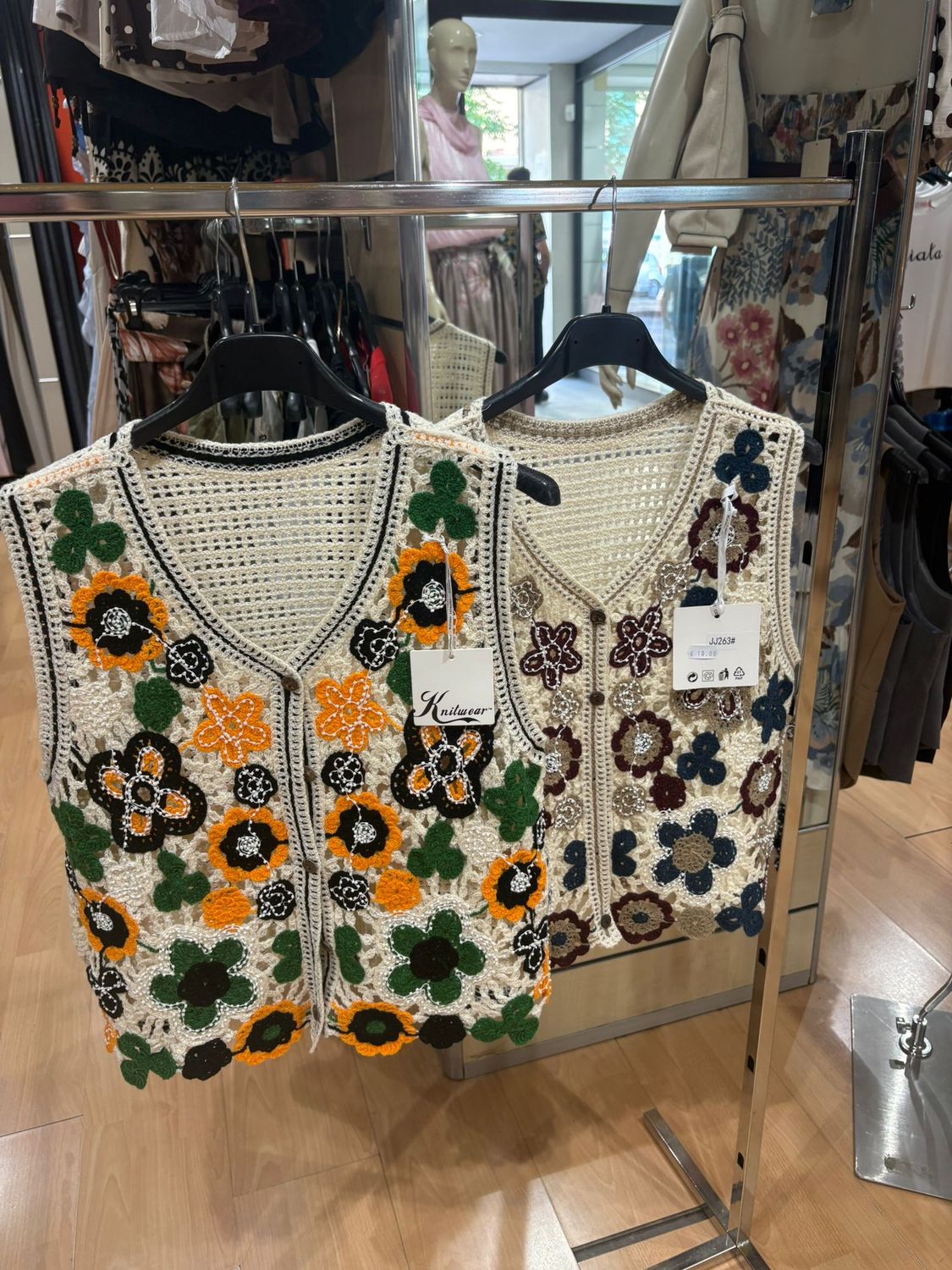 SMANICATO CROCHET FIORATO