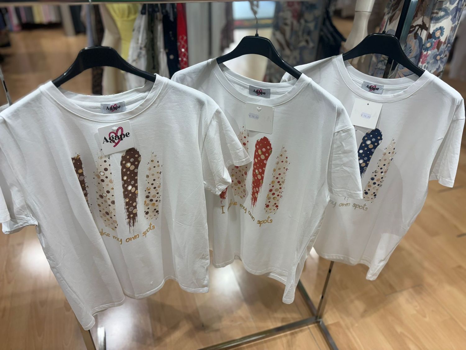 T-SHIRT IN COTONE CON STAMPA FANTASIA