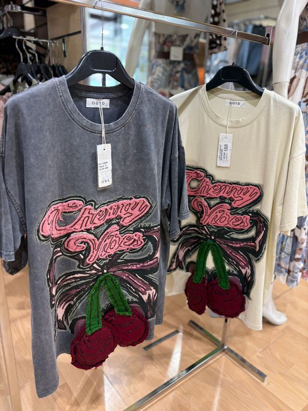 T-SHIRT OVERSIZE " CHERRY VIBES "