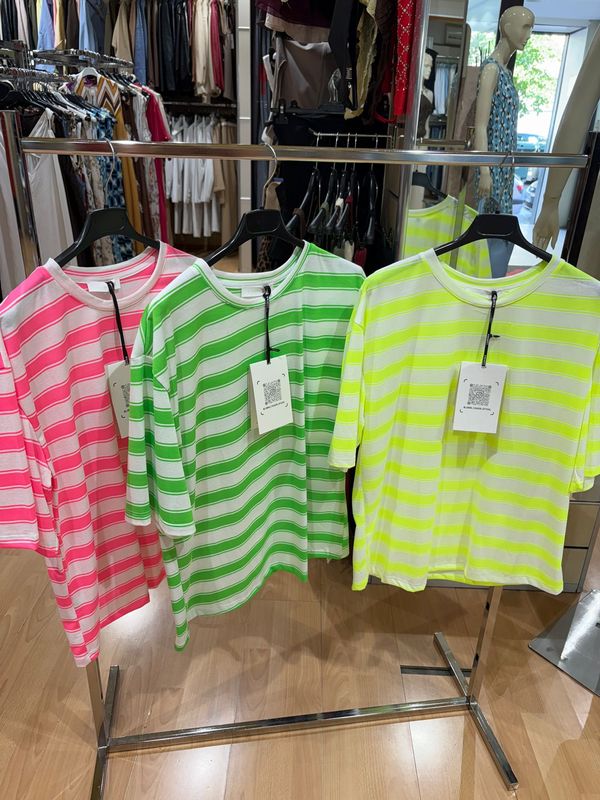 T-SHIRT RIGATA FLUO LUMINA