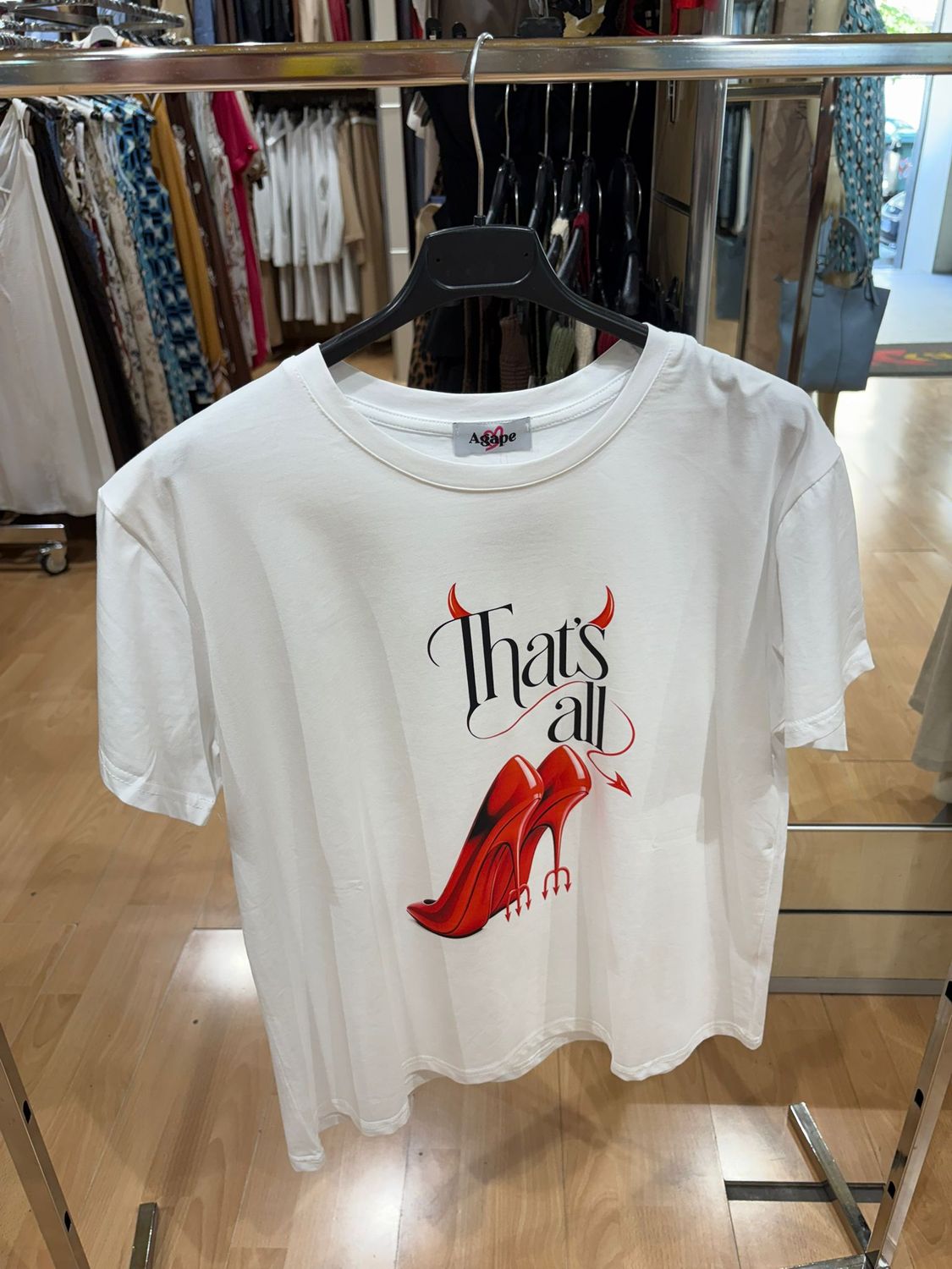 T-SHIRT STAMPA ICONICA " THAT'S ALL "