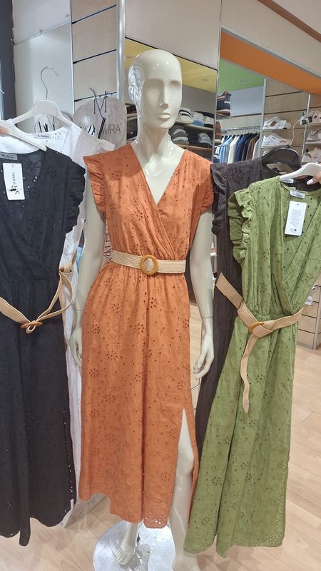 VESTITO IN COTONE CON RICAMI TRAFORATI
